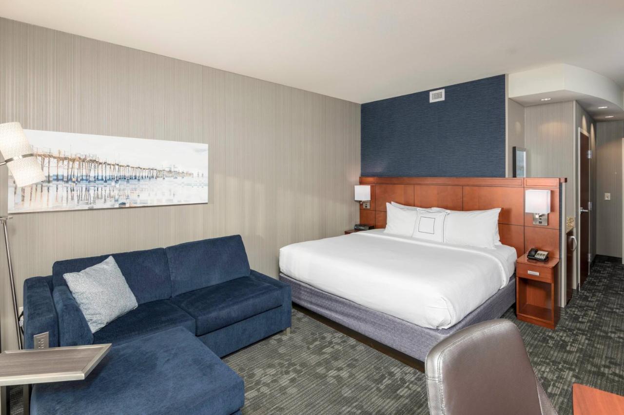 Courtyard By Marriott San Diego Oceanside Exterior foto