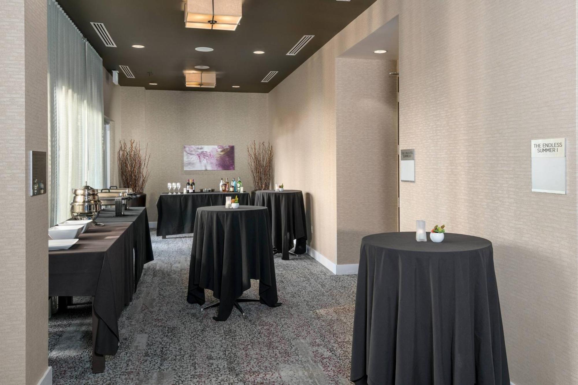 Courtyard By Marriott San Diego Oceanside Exterior foto