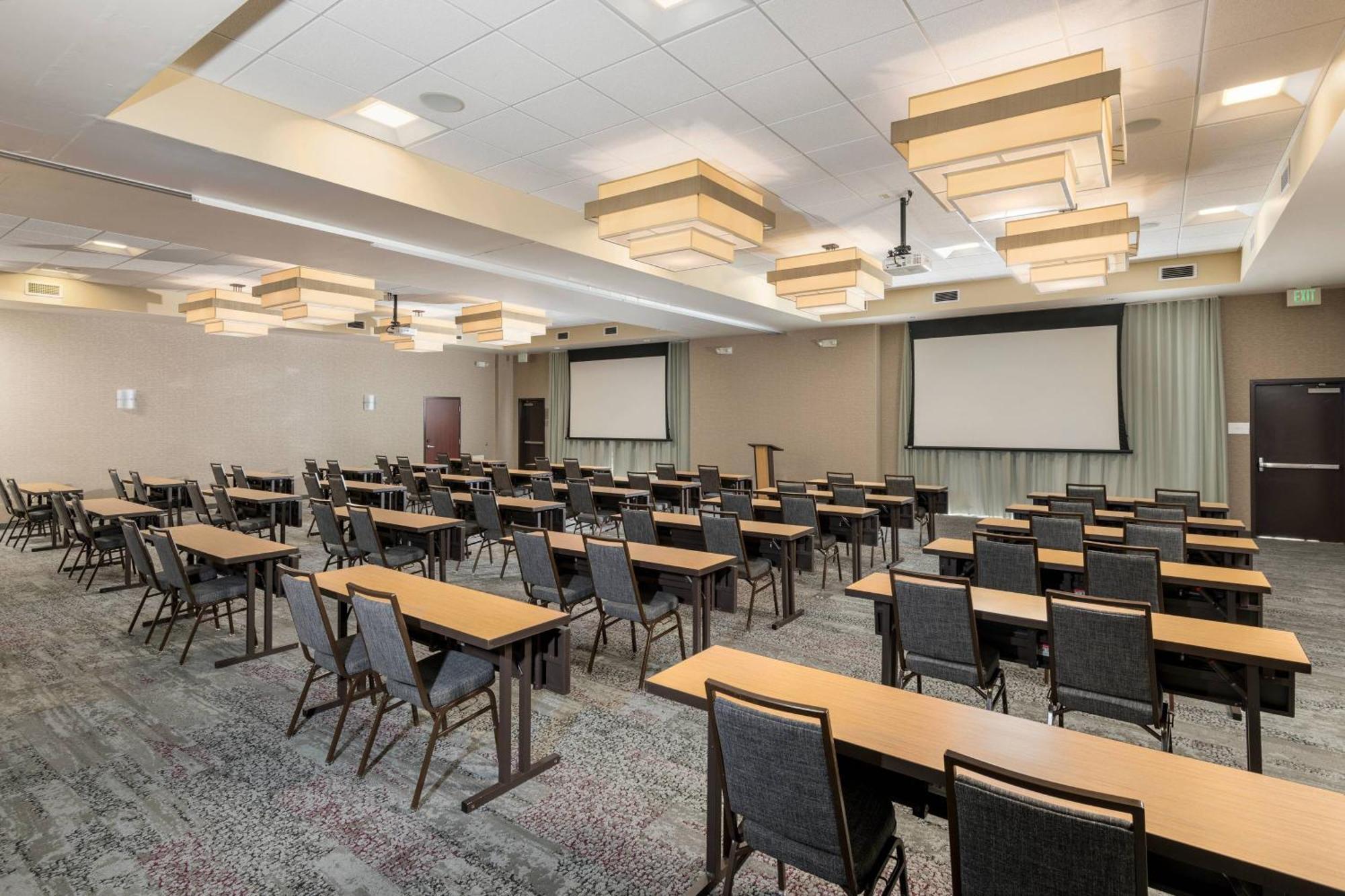 Courtyard By Marriott San Diego Oceanside Exterior foto