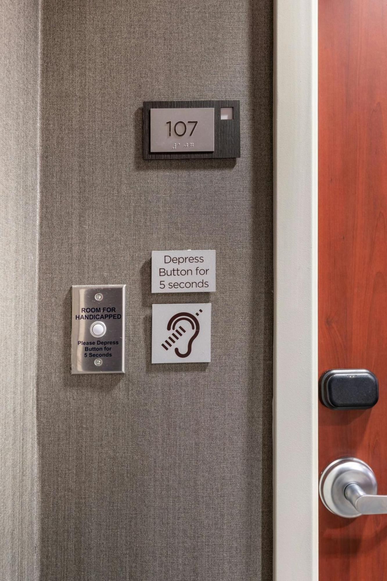 Courtyard By Marriott San Diego Oceanside Exterior foto